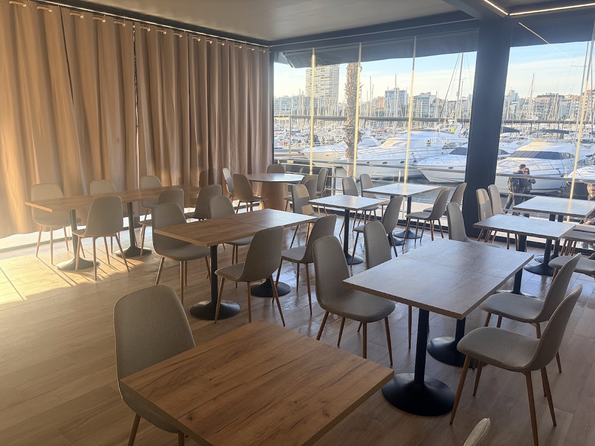Restaurante Que Rico Puerto De Alicante